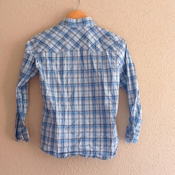 WRANGLER Button Up Shirt. - Picture 4 of 4